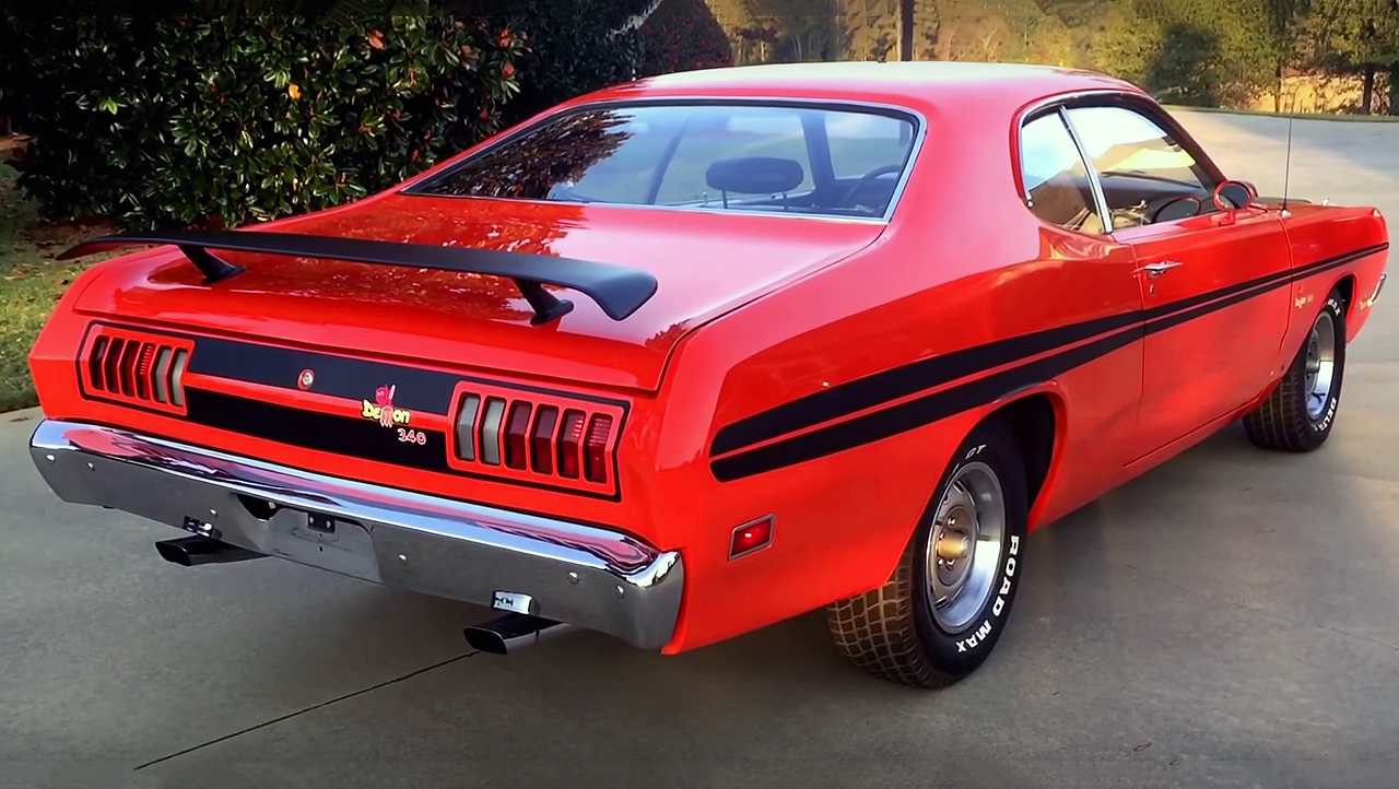 15. 1971 Dodge-Dart-Demon-340-02